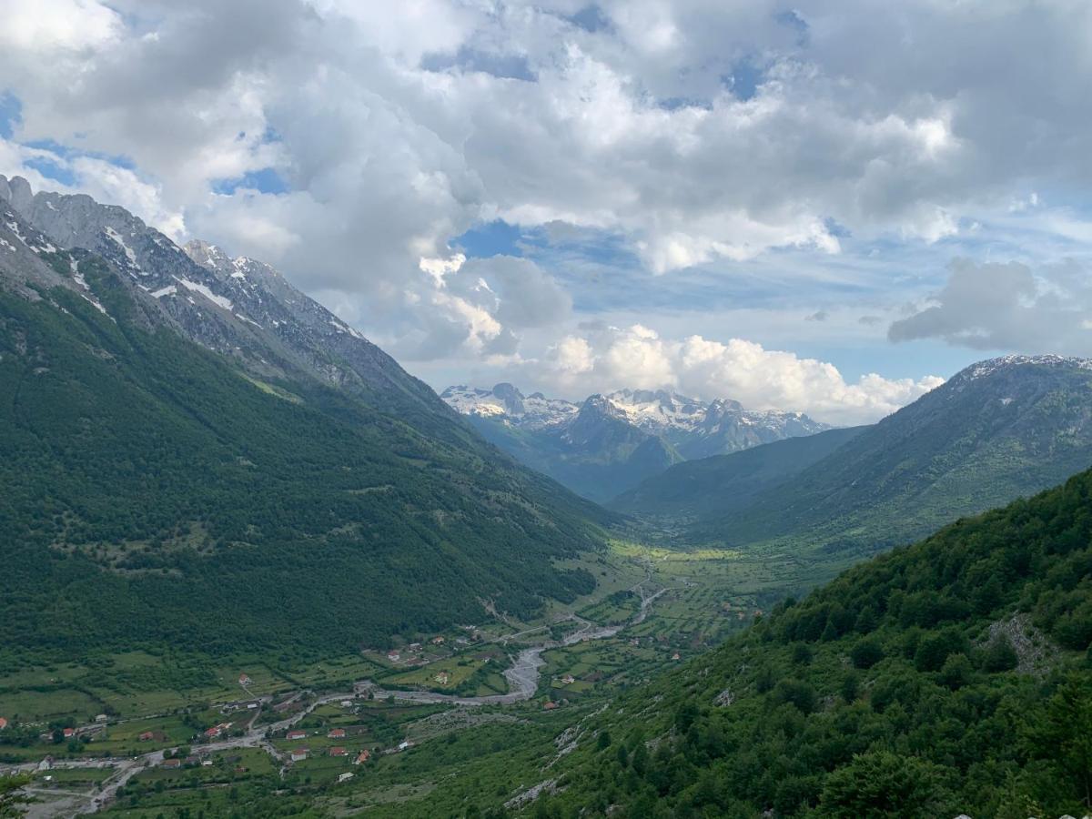 Boga Alpine Resort Exteriör bild